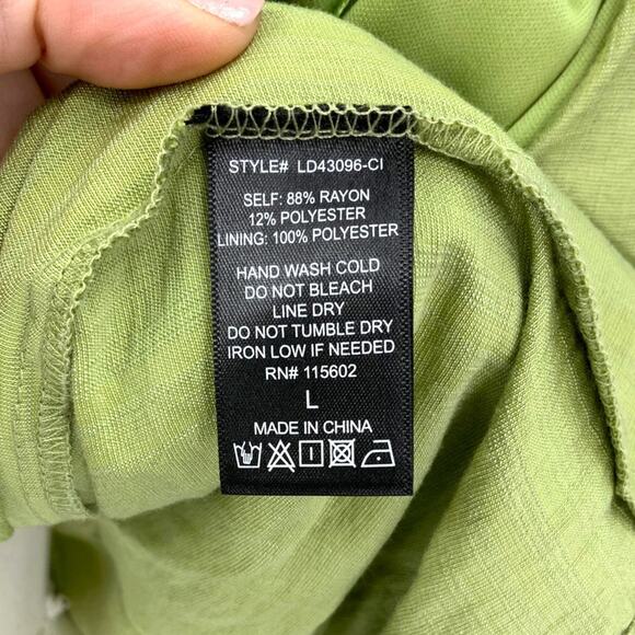 Lush Green Wrap Halter Tie Neck Long Dress with Pockets Size Large NWT - Picture 5 of 7